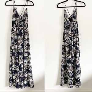 Blu Pepper Black and Gray Maxi Dress - Size M